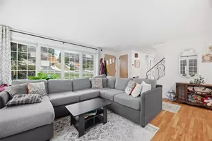 111 Rockingham Rd, Pittsburgh, PA 15238 - Photo 9