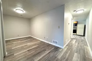 521 Wampum Ave, Ellwood City, PA 16117 - Photo 3