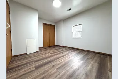 521 Wampum Ave #4, Ellwood City, PA 16117 - Photo 5