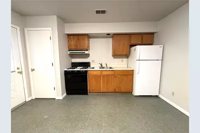 521 Wampum Ave #5, Ellwood City, PA 16117 - Photo 3