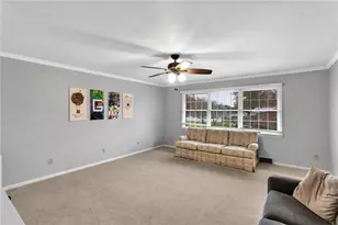 105 Lynn Ann Dr, Pittsburgh, PA 15068 - Photo 17