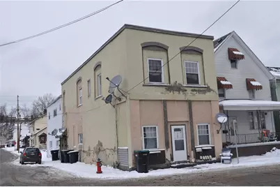 701 E 2nd, Tarentum, PA 15084 - Photo 1