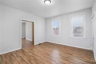 200 Moye Pl, Pittsburgh, PA 15210 - Photo 15