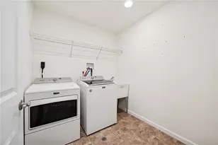 504 Sunview Cir, Derry Township, PA 15650 - Photo 23