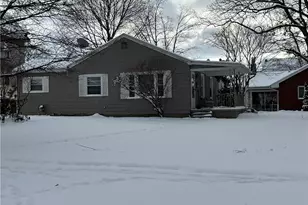 304 Woodland Ave, Grove City Boro, PA 16127 - Photo 3