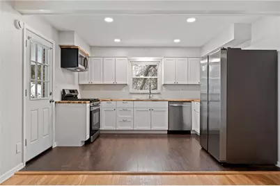 812 Parkway Ave, Pittsburgh, PA 15235 - Photo 13