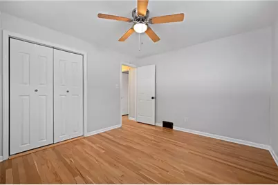 812 Parkway Ave, Pittsburgh, PA 15235 - Photo 17