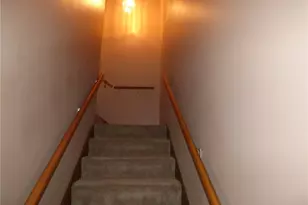 3670 Allendale Cir, Pittsburgh, PA 15204 - Photo 11