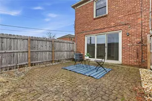 130 Jamestown Ct, Scott Township, PA 15216 - Photo 25