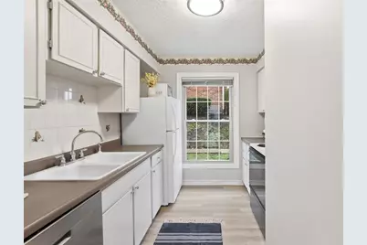 130 Jamestown Ct, Scott Township, PA 15216 - Photo 11