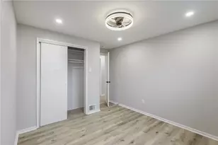 129 Burke Dr, Monroeville, PA 15146 - Photo 23