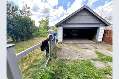 2462 Pioneer Ave, Pittsburgh, PA 15226 - Photo 25