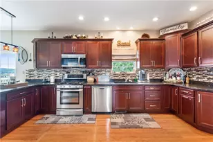 132 Edgewood Dr, New Stanton, PA 15672 - Photo 9