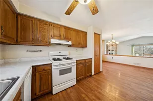 519 Pamela Dr, Penn Twp, PA 15636 - Photo 9