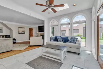 2167 S Villa Dr, Hampton, PA 15044 - Photo 11