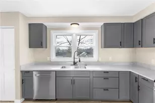 326 Frazier, New Castle, PA 16105 - Photo 7