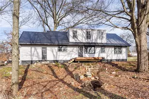 326 Frazier, Neshannock Township, PA 16105 - Photo 3