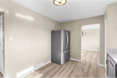 326 Frazier, Neshannock Township, PA 16105 - Photo 7