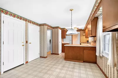 2521 Rose Drive, Pittsburgh, PA 15116 - Photo 15