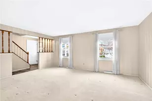 2521 Rose Dr, Pittsburgh, PA 15116 - Photo 5