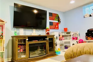 1044 Delaware Ave, Bethel Park, PA 15102 - Photo 29