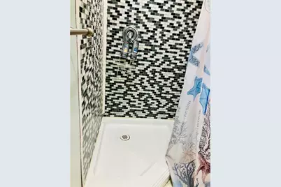 1044 Delaware Ave, Bethel Park, PA 15102 - Photo 35