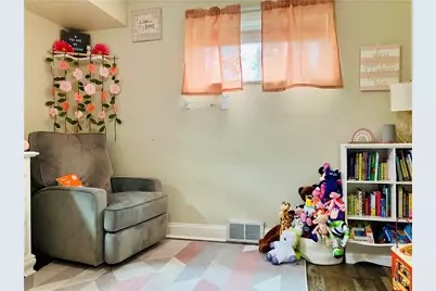 1044 Delaware Ave, Bethel Park, PA 15102 - Photo 19