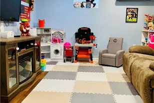 1044 Delaware Ave, Bethel Park, PA 15102 - Photo 31