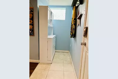 1044 Delaware Ave, Bethel Park, PA 15102 - Photo 39