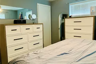 1044 Delaware Ave, Bethel Park, PA 15102 - Photo 13