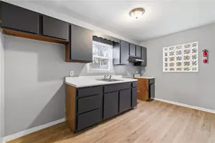 2322 Patterson Ave, Pittsburgh, PA 15218 - Photo 11