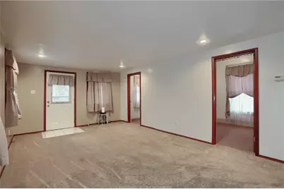 916 Temple Ave, New Castle, PA 16101 - Photo 17