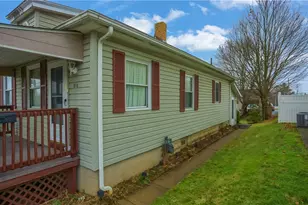 916 Temple Ave, New Castle, PA 16101 - Photo 13