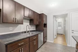 650 Galway Dr, Bethel Park, PA 15102 - Photo 21