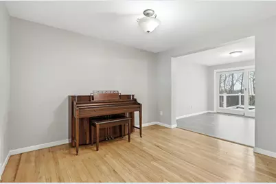 650 Galway Dr, Bethel Park, PA 15102 - Photo 13
