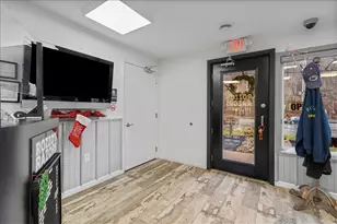 1290 Brodhead Rd, Moon/Crescent Twp, PA 15108 - Photo 13