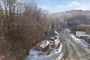 1290 Brodhead Rd, Moon/Crescent Twp, PA 15108 - Photo 17