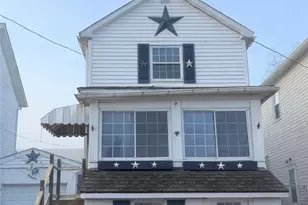 539 Walnut St, Vandergrift, PA 15690 - Photo 1