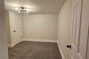 539 Walnut St, Vandergrift, PA 15690 - Photo 13