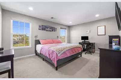 135 Kensington Dr, Ohio Township, PA 15237 - Photo 9