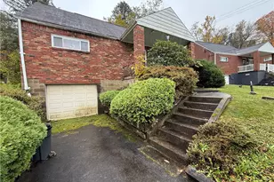 1938 Glencrest Dr, Monroeville, PA 15146 - Photo 3