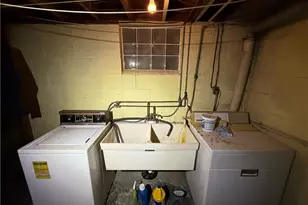 1938 Glencrest Dr, Monroeville, PA 15146 - Photo 27