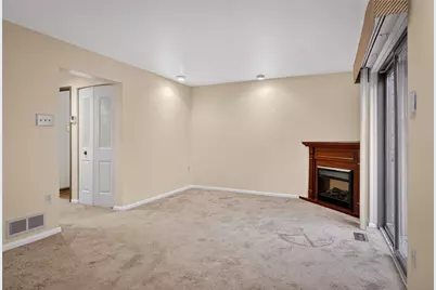 363 Hawthorne Ct, Ross Twp, PA 15237 - Photo 15