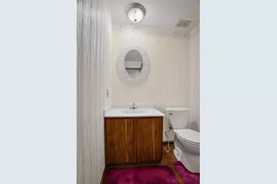 363 Hawthorne Ct, Ross Twp, PA 15237 - Photo 17