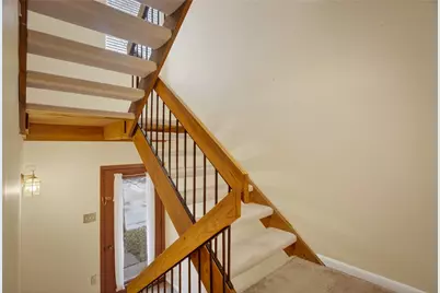 363 Hawthorne Ct, Ross Twp, PA 15237 - Photo 3