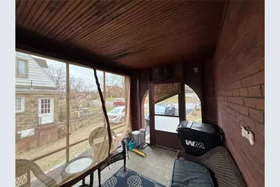 708 Jefferson Dr, Ross Twp, PA 15229 - Photo 3