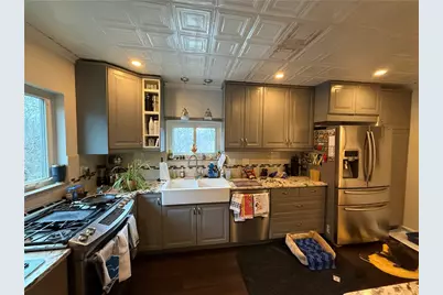 708 Jefferson Dr, Ross Twp, PA 15229 - Photo 11