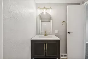 417 Longview Dr, Monroeville, PA 15146 - Photo 17