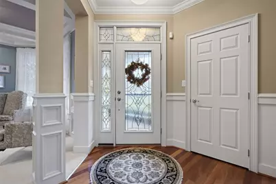 232 Patriot Ln, Economy, PA 15042 - Photo 3