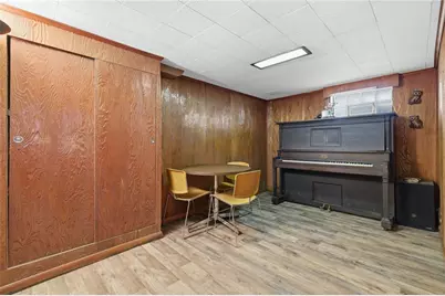 675 Somerville, Scott Township, PA 15243 - Photo 21